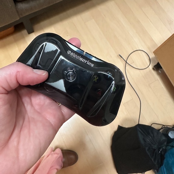 STEELSERIES NIMBUS WIRELESS GAMING CONTROLLER - Picture 2 of 4